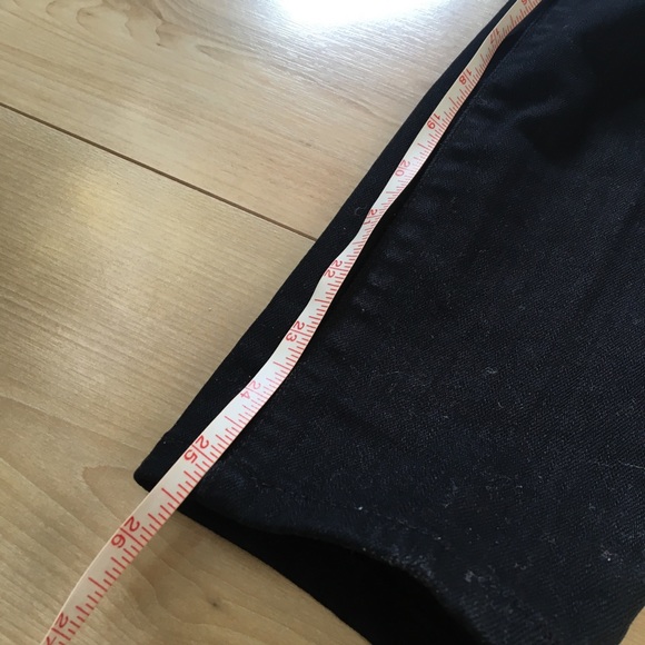 Aritzia Castings Jet Black Mid-rise Cropped Skinny Jeans - Picture 5 of 8